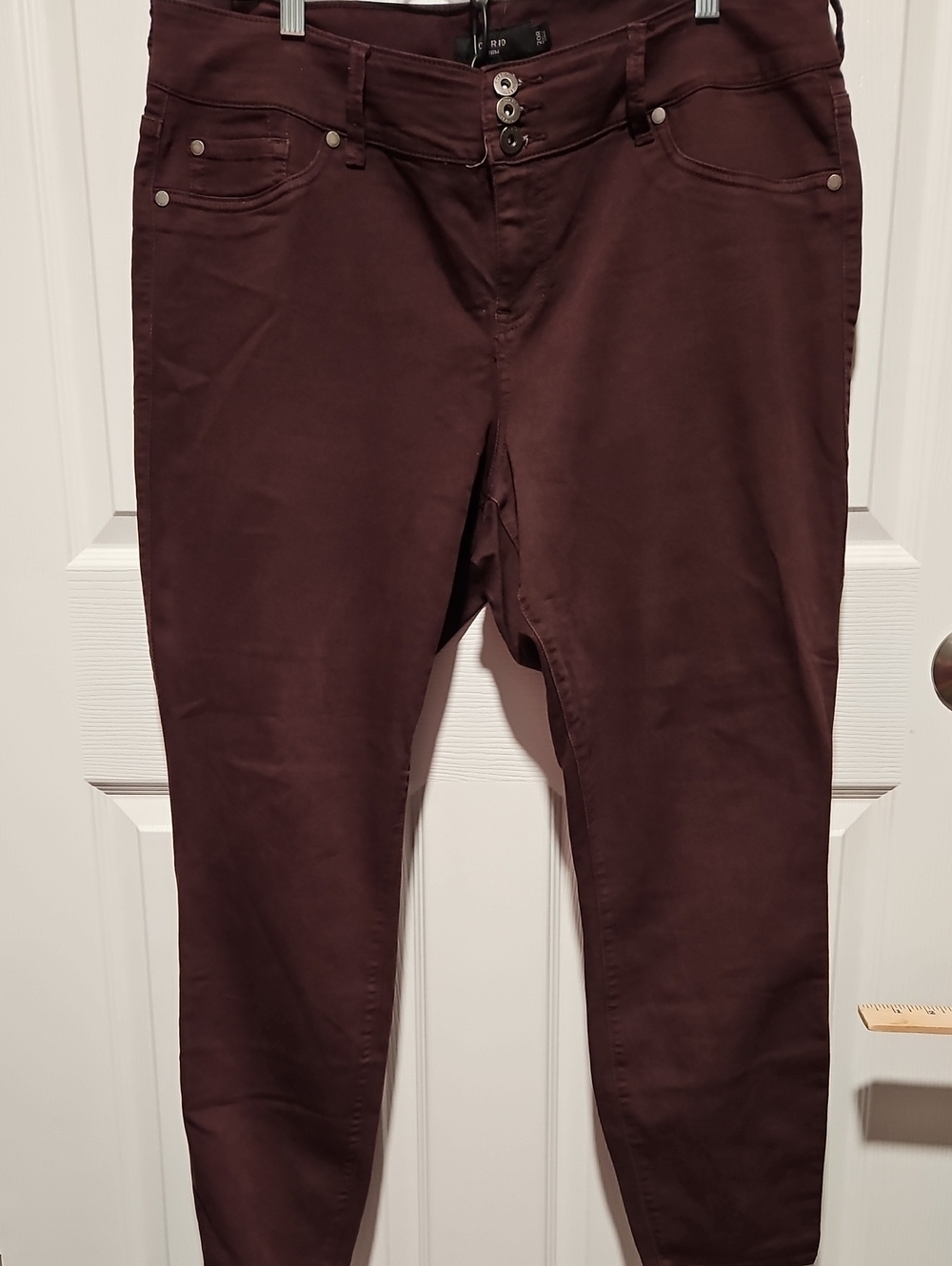 Torrid  Women’s Dark Burgundy Jeggings